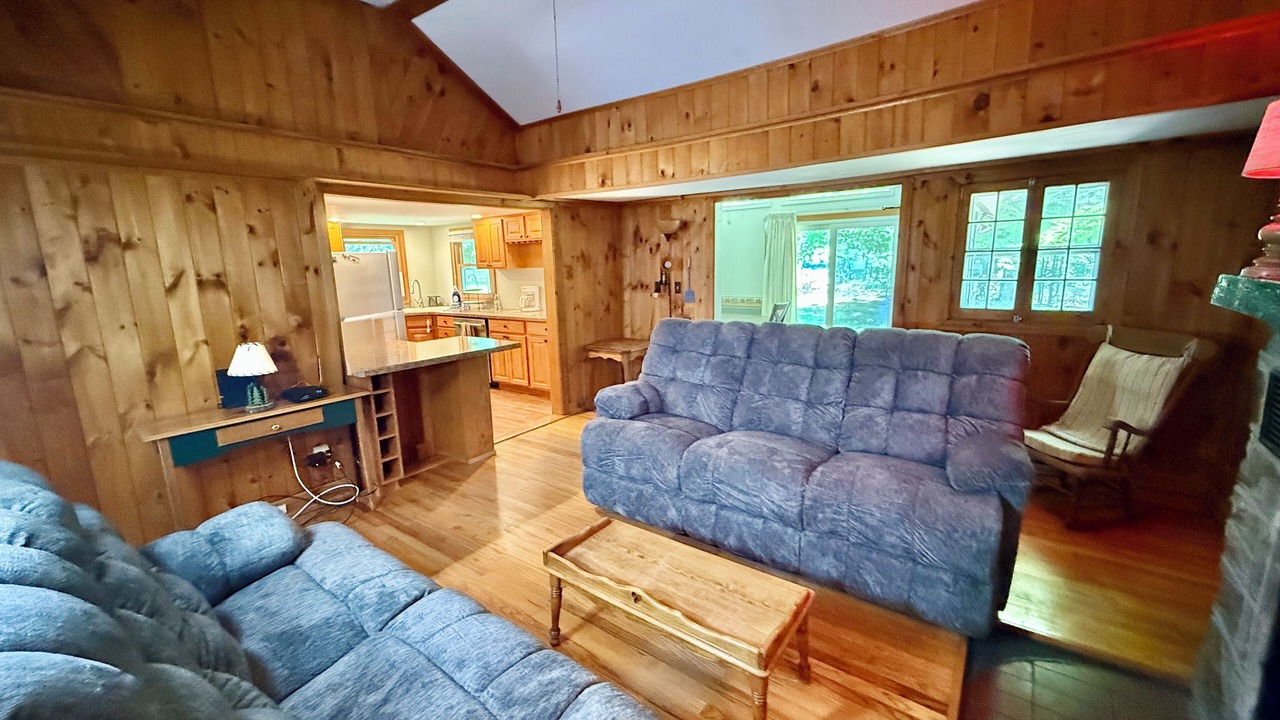 Photo of Livingroom in Northville