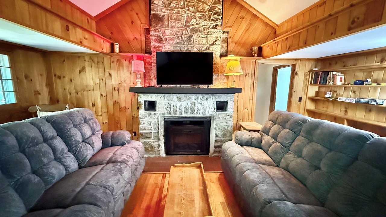 Photo of Livingroom in Northville