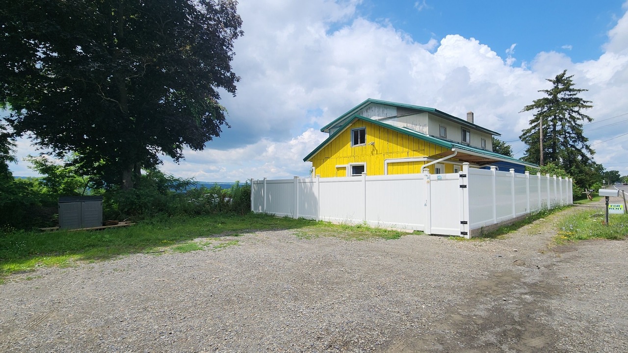 Photo of Outdoor in Burdett