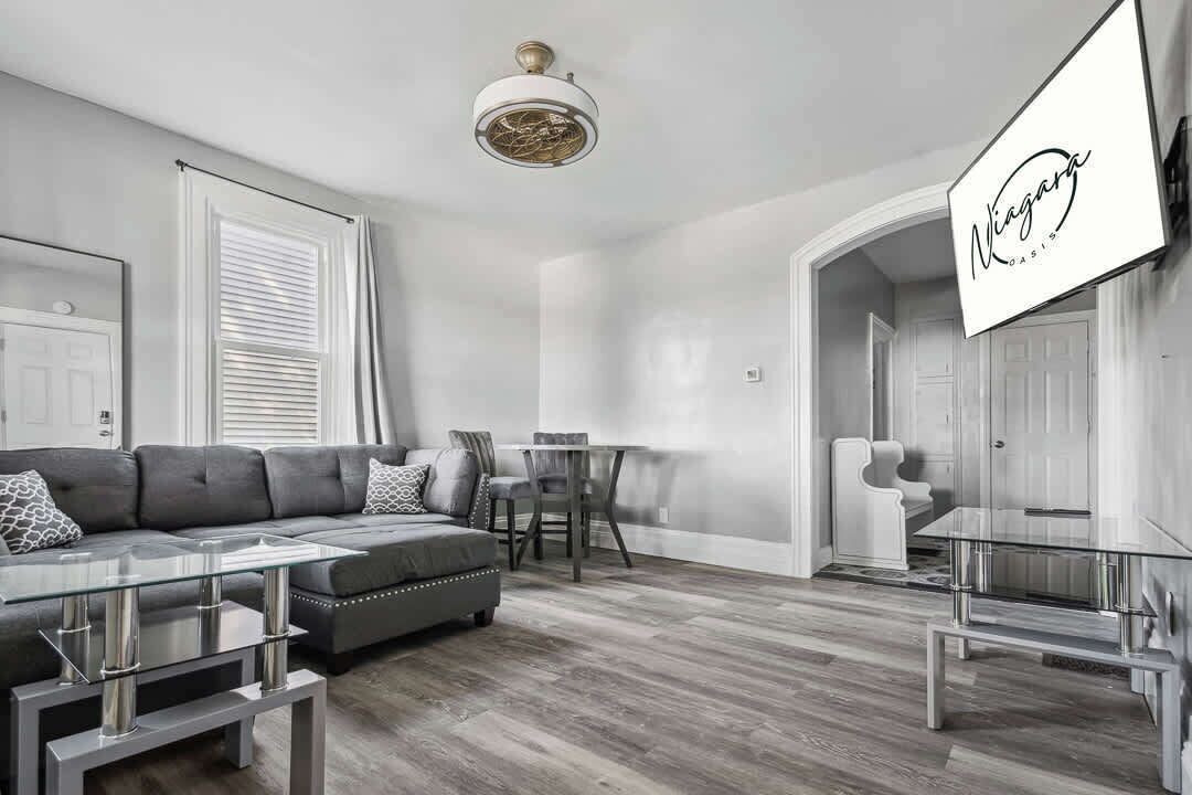Photo of Livingroom in Downtown Niagara Falls