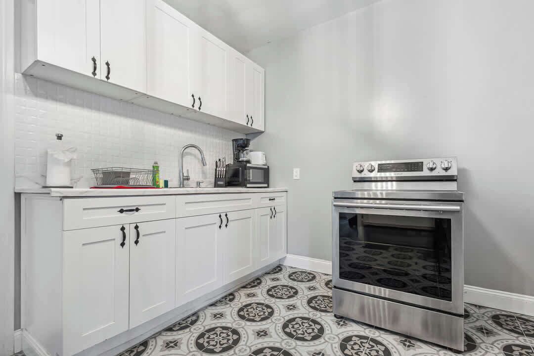 Photo of Kitchen in Downtown Niagara Falls