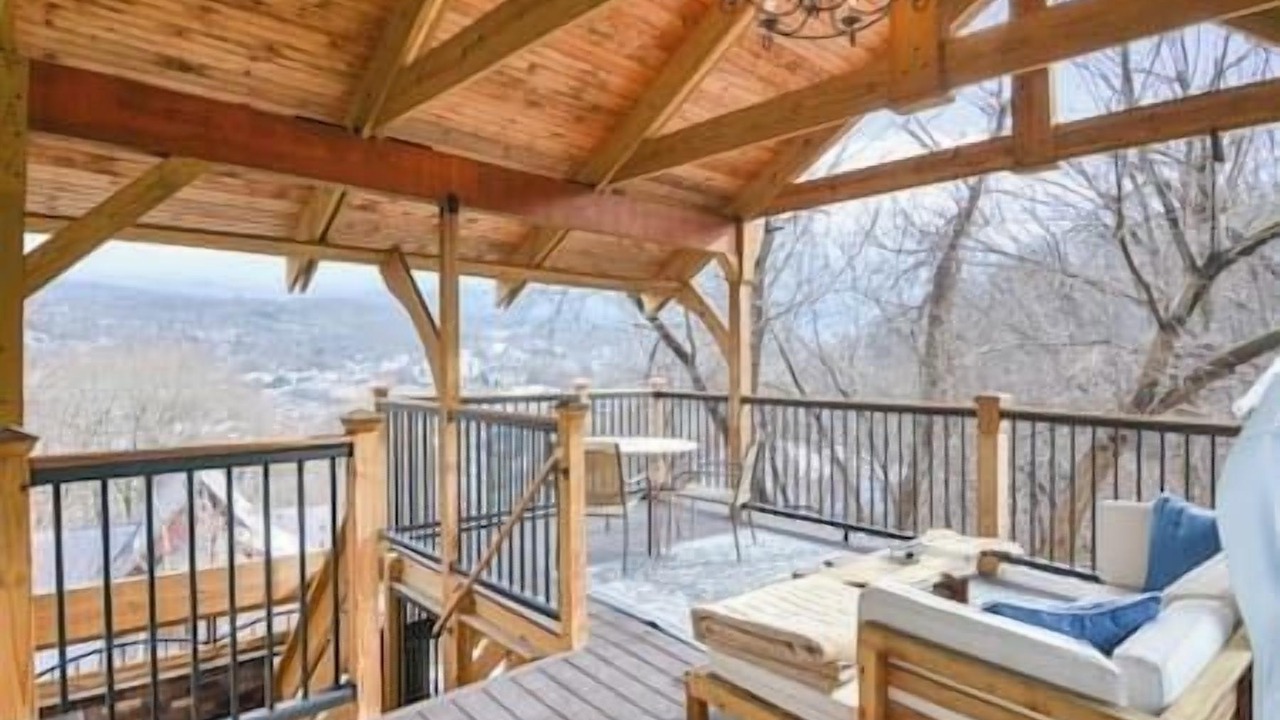 Photo of Patio Balcony in North Adams