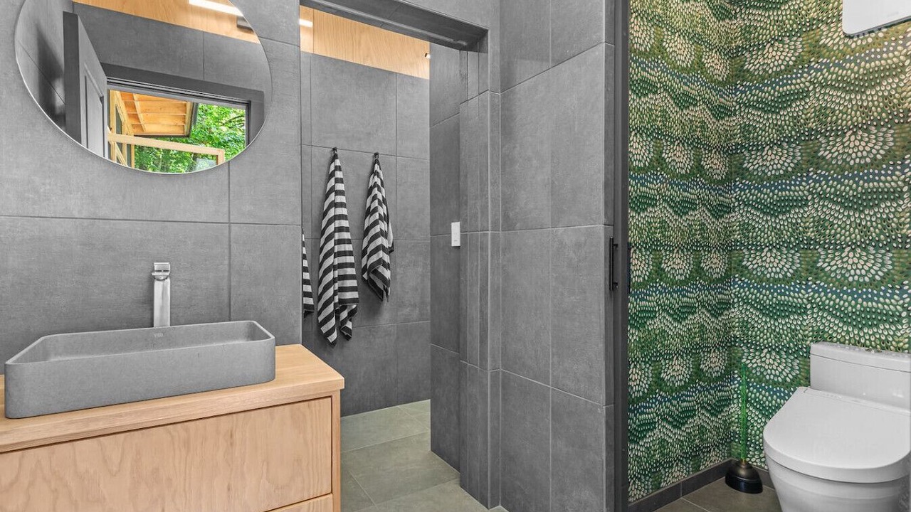 Photo of Bathroom in Delancey