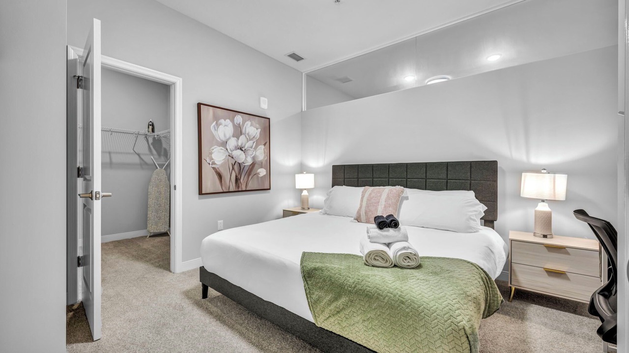 Photo of Bedroom in Gateway District