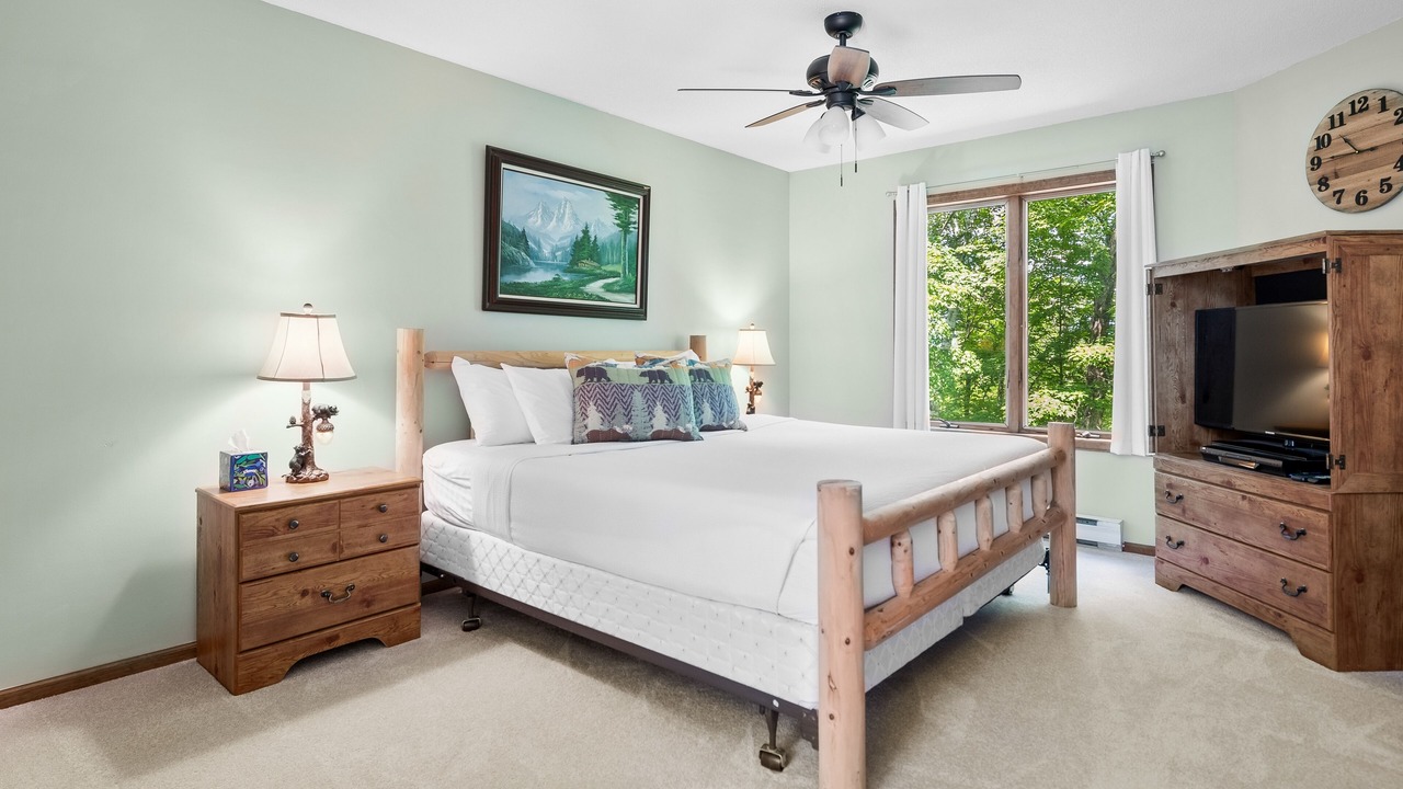 Photo of Bedroom in North Creek