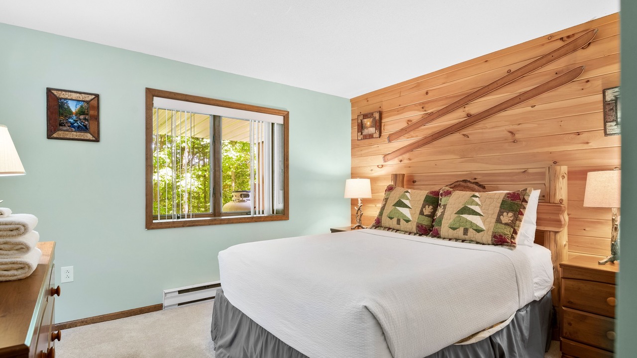 Photo of Bedroom in North Creek