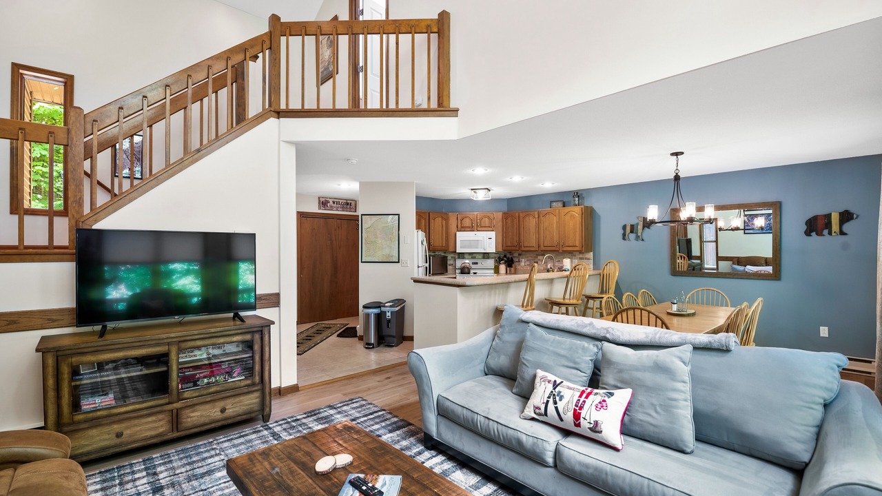 Photo of Livingroom in North Creek