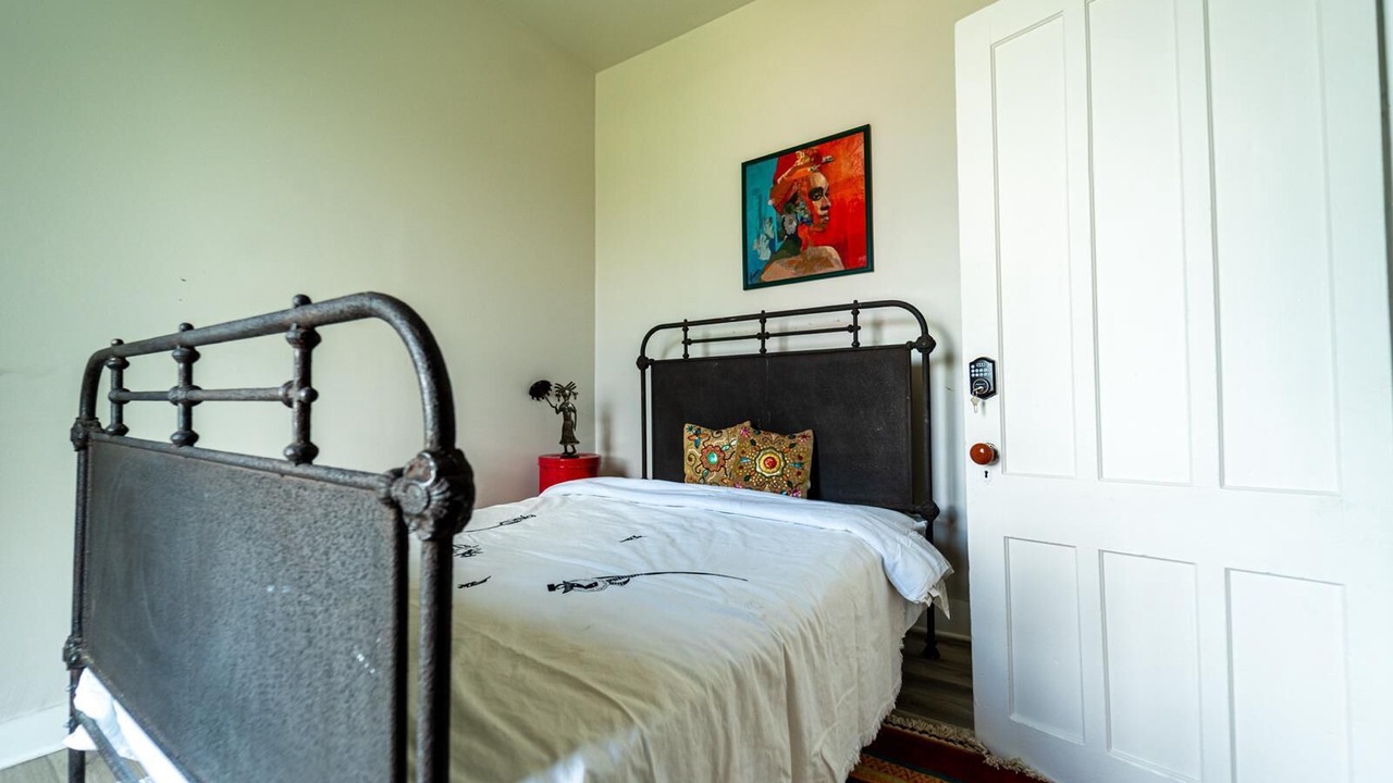 Photo of Bedroom in Albany