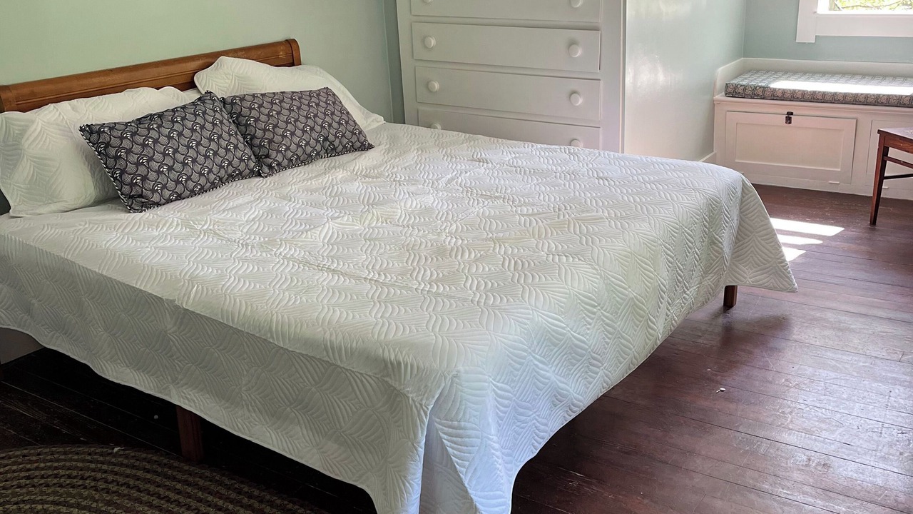 Photo of Bedroom in Shelburne
