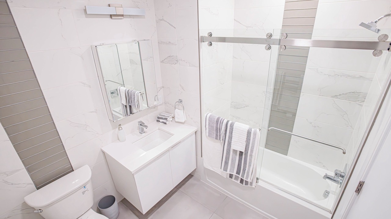 Photo of Bathroom in Union City