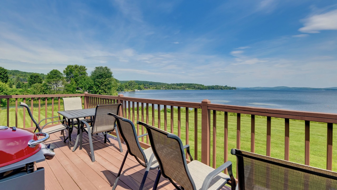 Photo of Patio Balcony in Newport Center