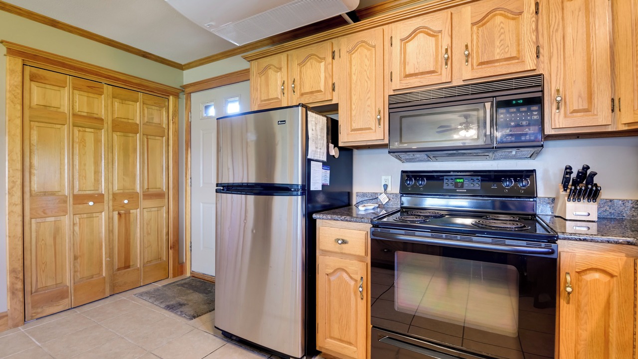 Photo of Kitchen in Newport Center