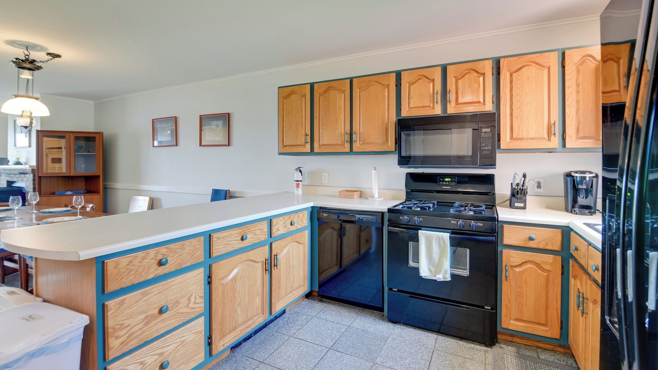 Photo of Kitchen in Newport Center