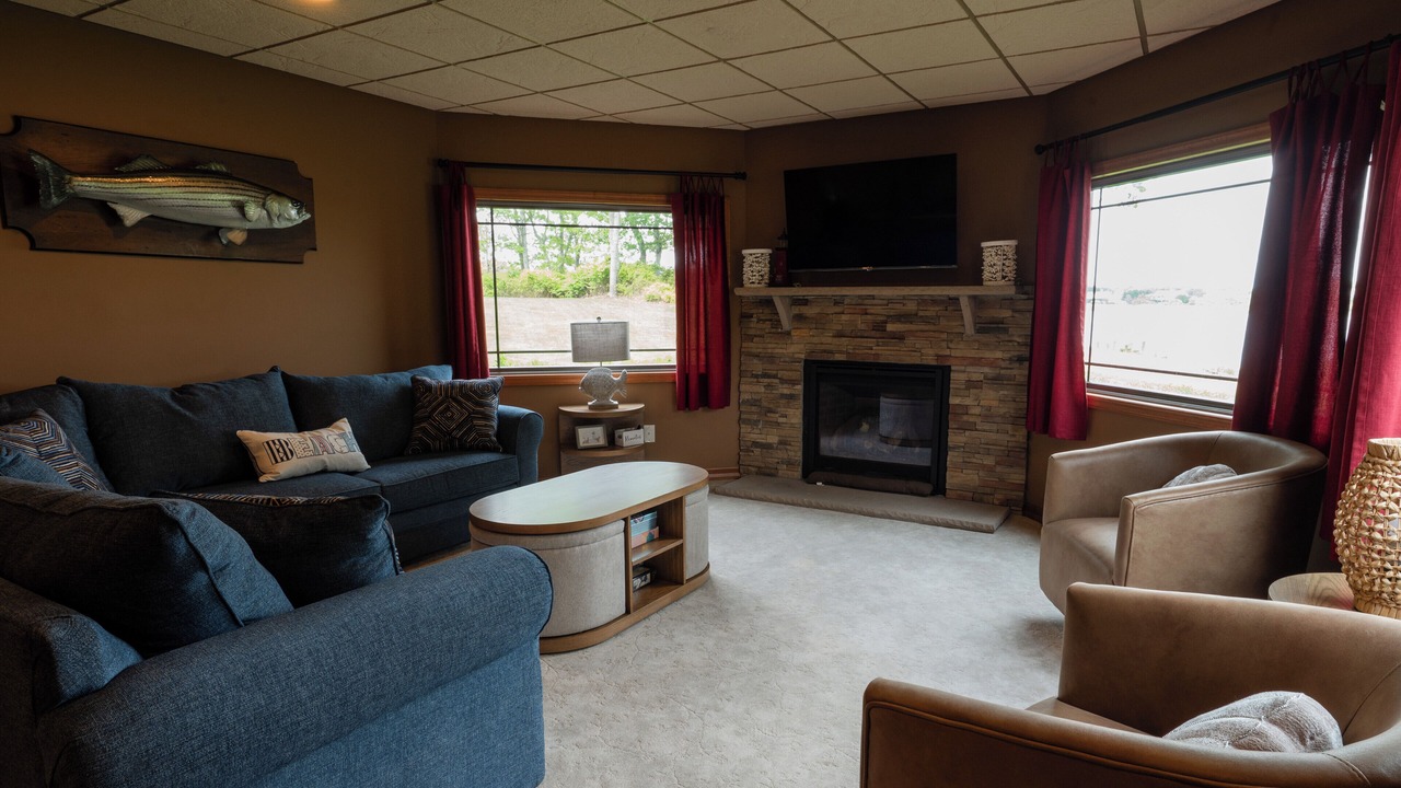 Photo of Livingroom in East Moriches