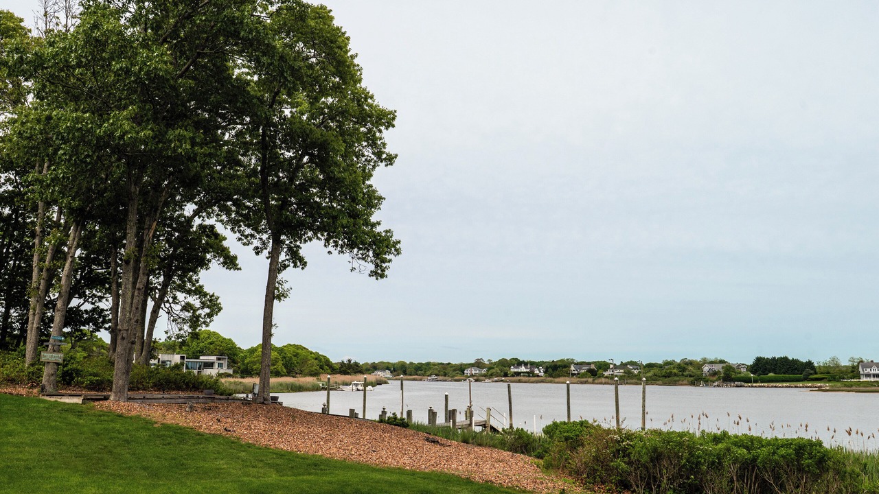 Photo of Others in East Moriches
