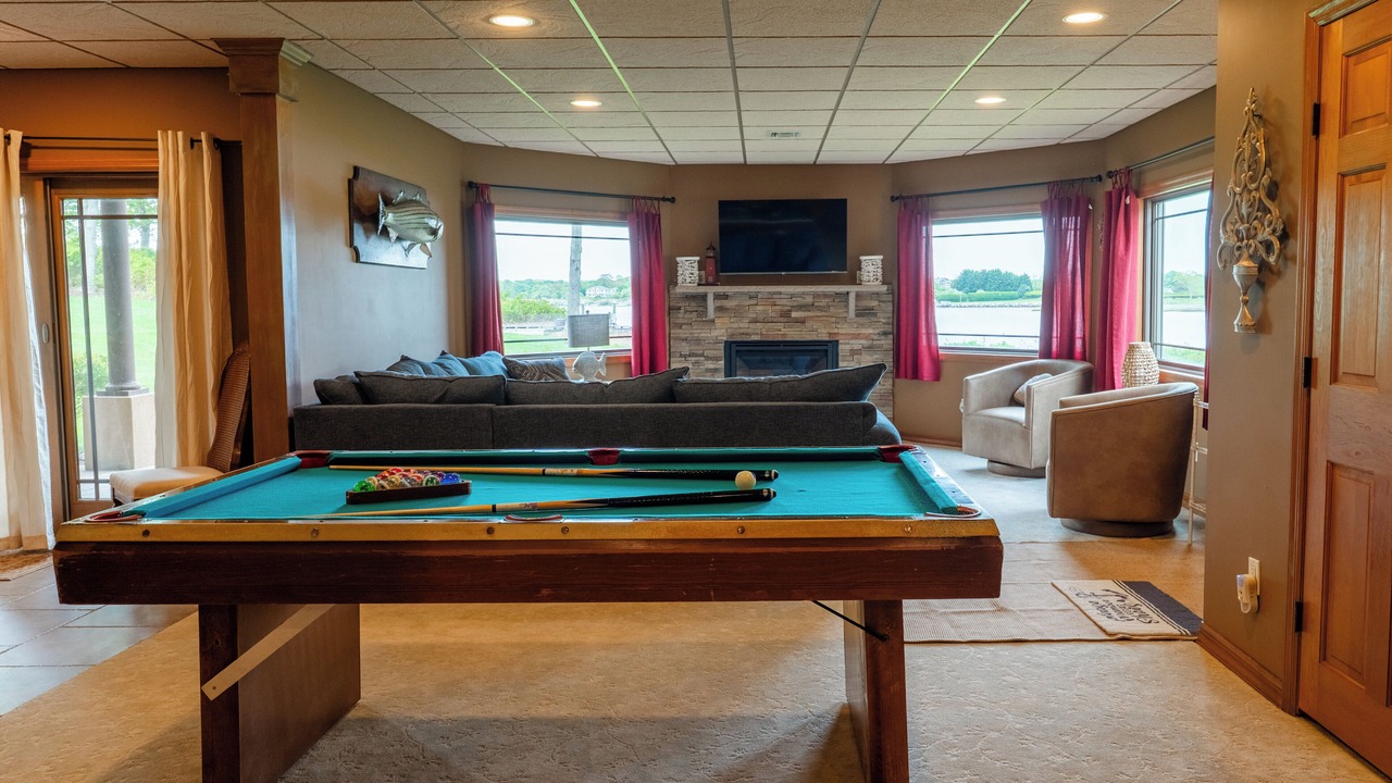 Photo of Livingroom in East Moriches
