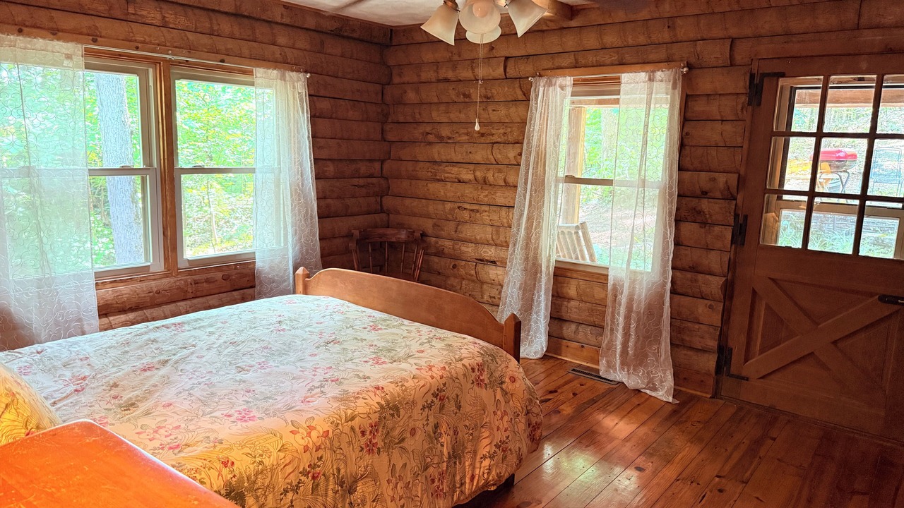 Photo of Bedroom in Craig Creek
