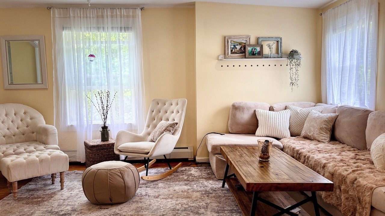 Photo of Livingroom in Milford