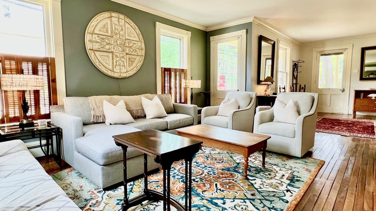 Photo of Livingroom in Chautauqua