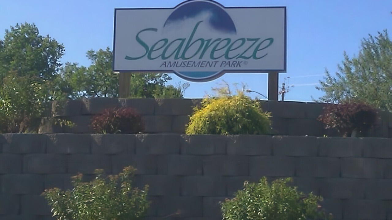 Photo of Others in Sea Breeze
