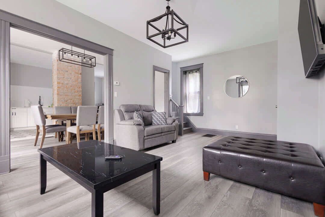 Photo of Livingroom in Niagara Falls