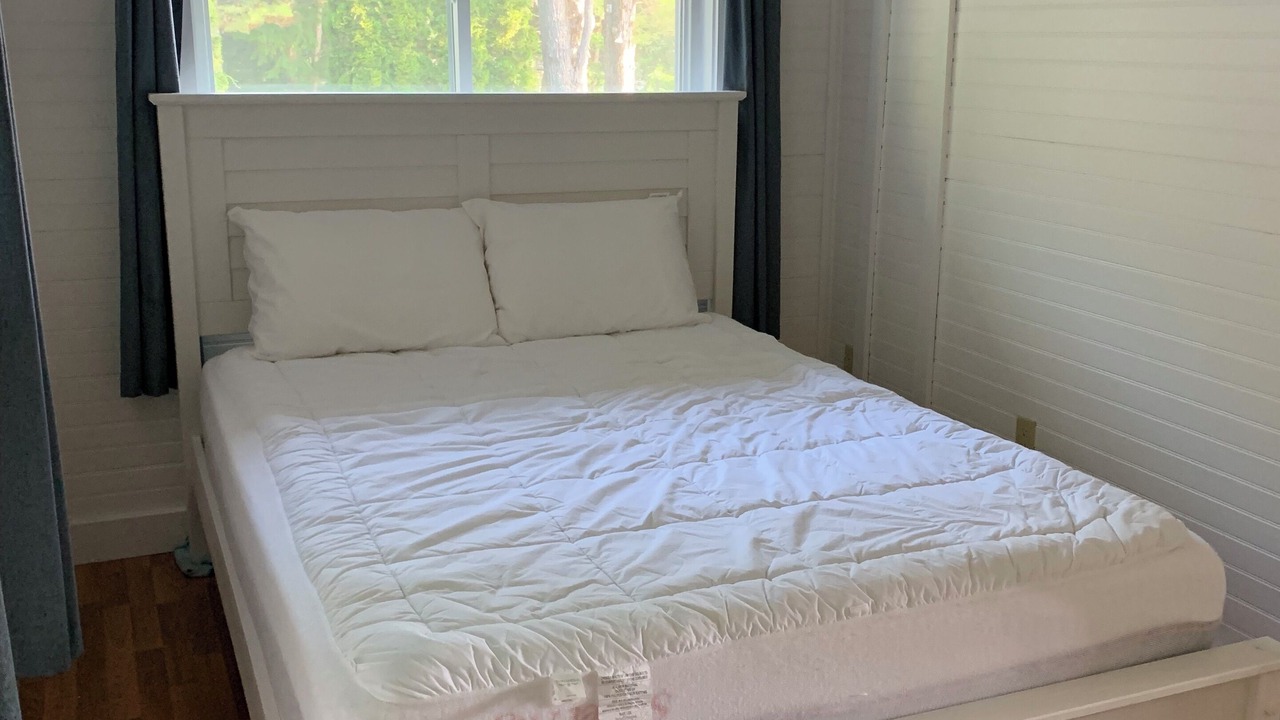 Photo of Bedroom in Sunapee