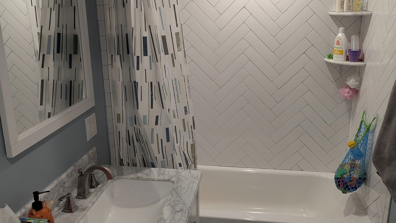 Photo of Bathroom in Plainedge