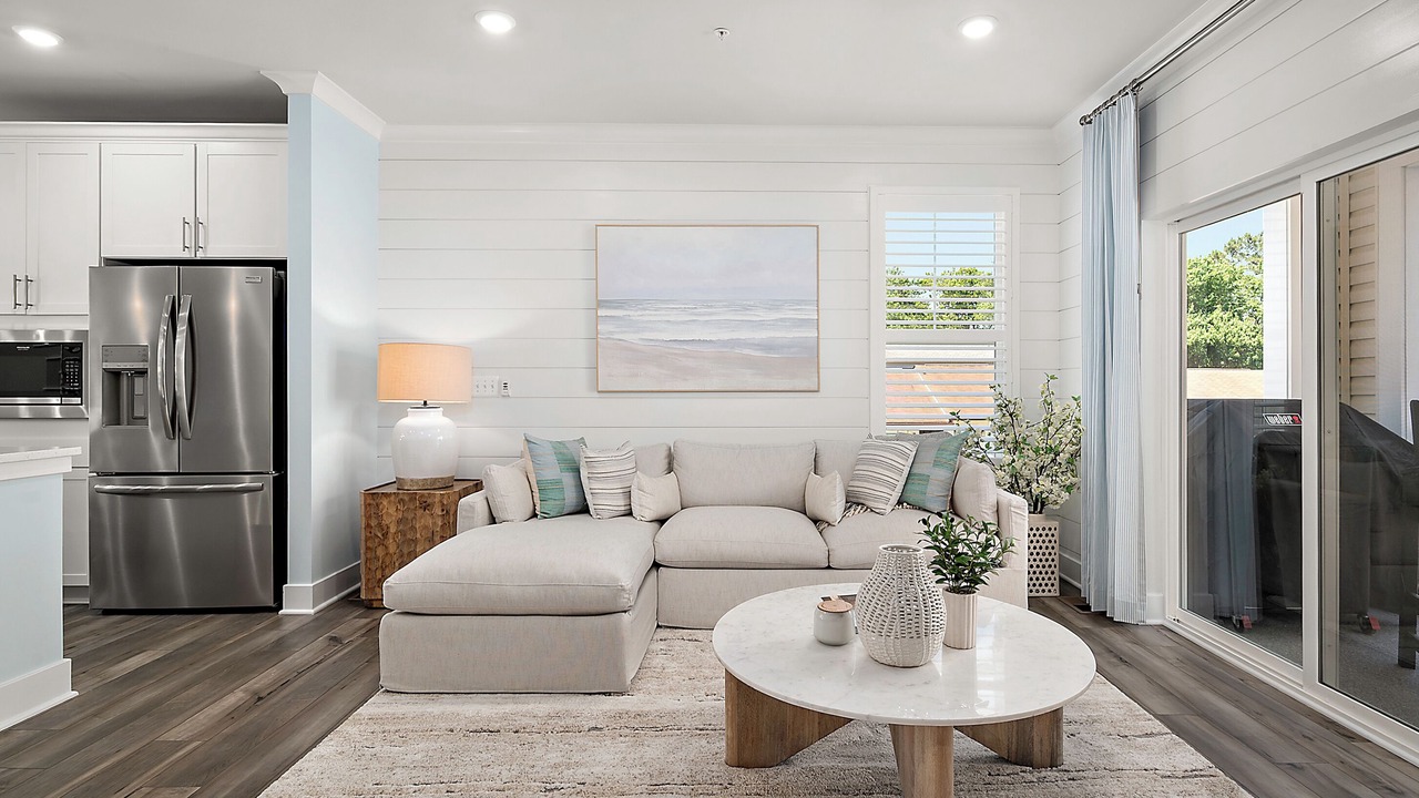 Photo of Livingroom in Caine Woods