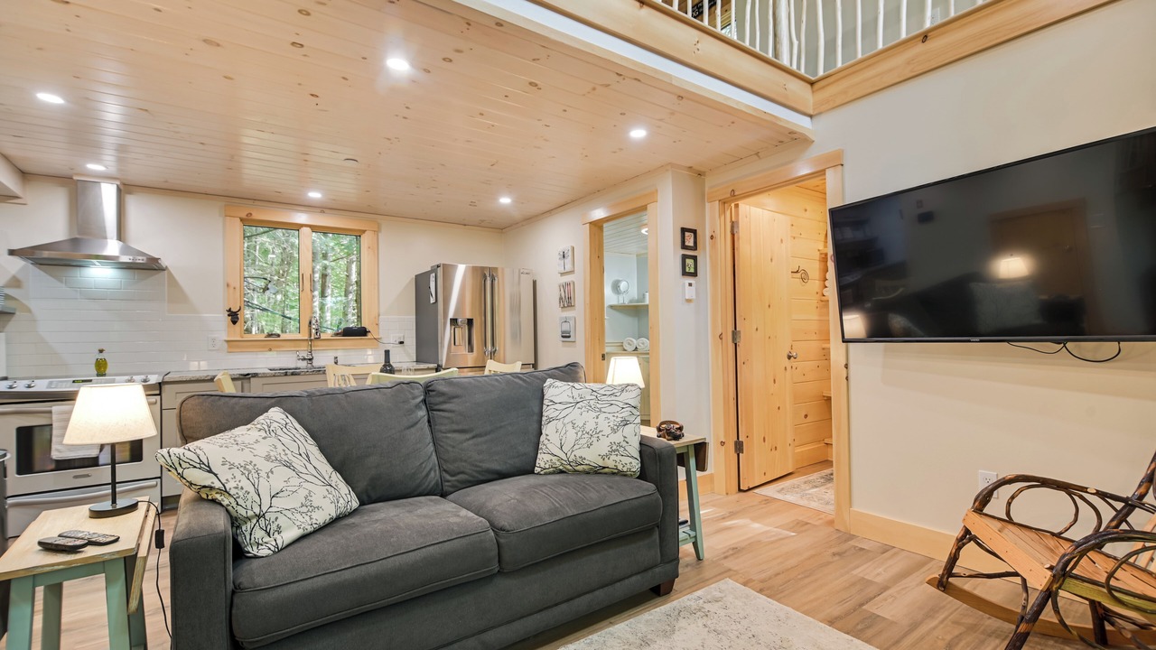 Photo of Livingroom in Rumford Center