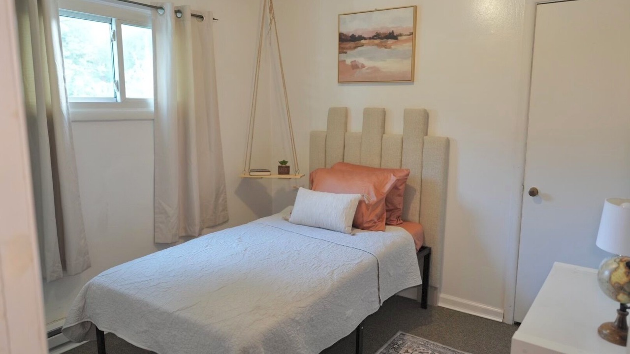 Photo of Bedroom in Lake Katrine