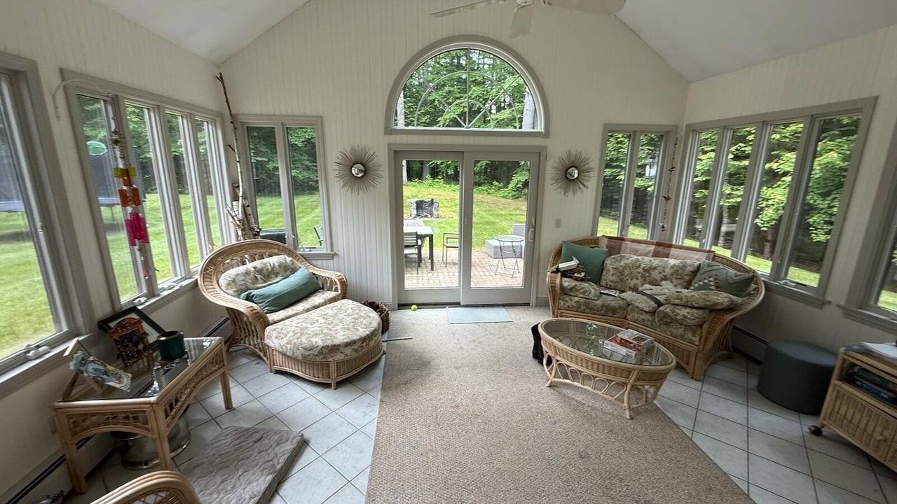 Photo of Livingroom in Intervale
