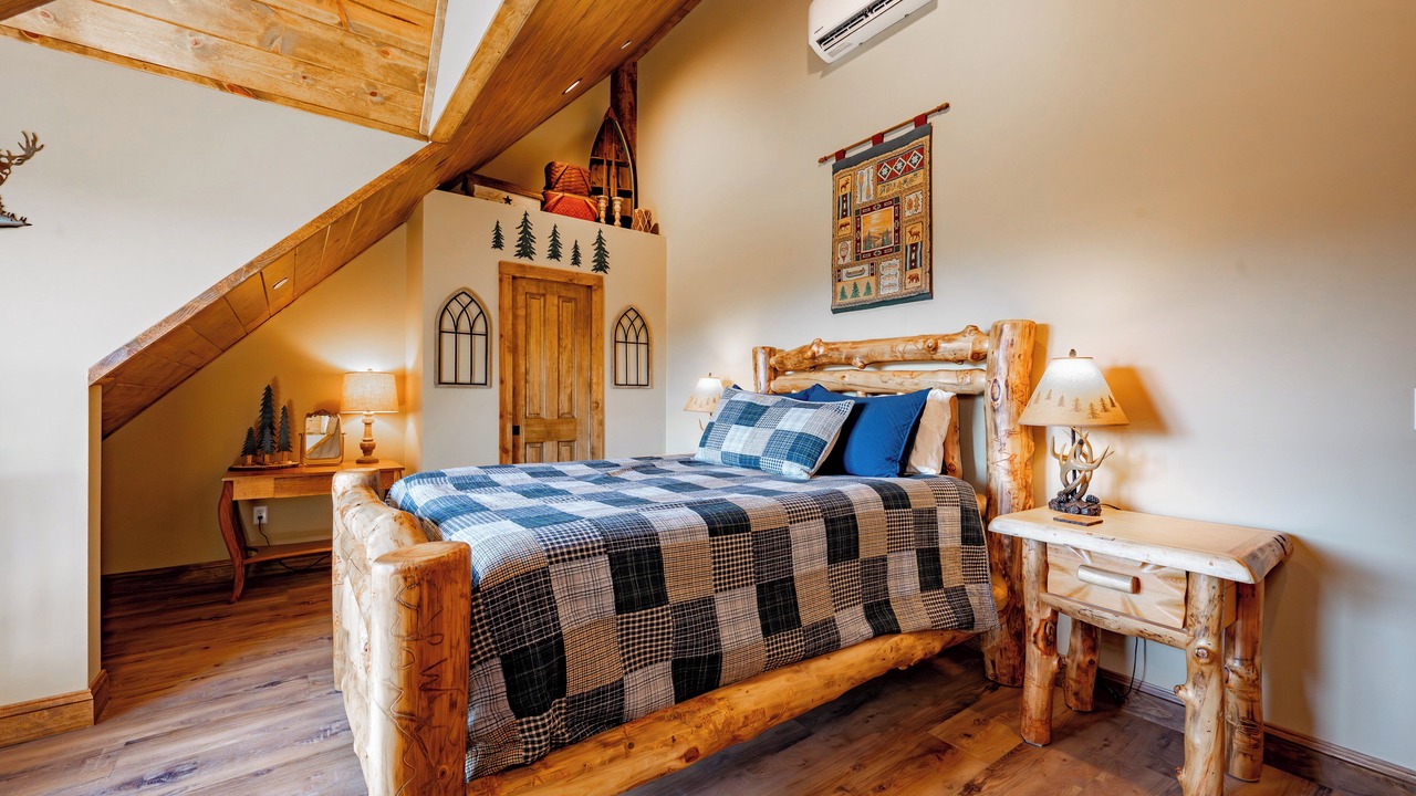 Photo of Bedroom in Friendsville