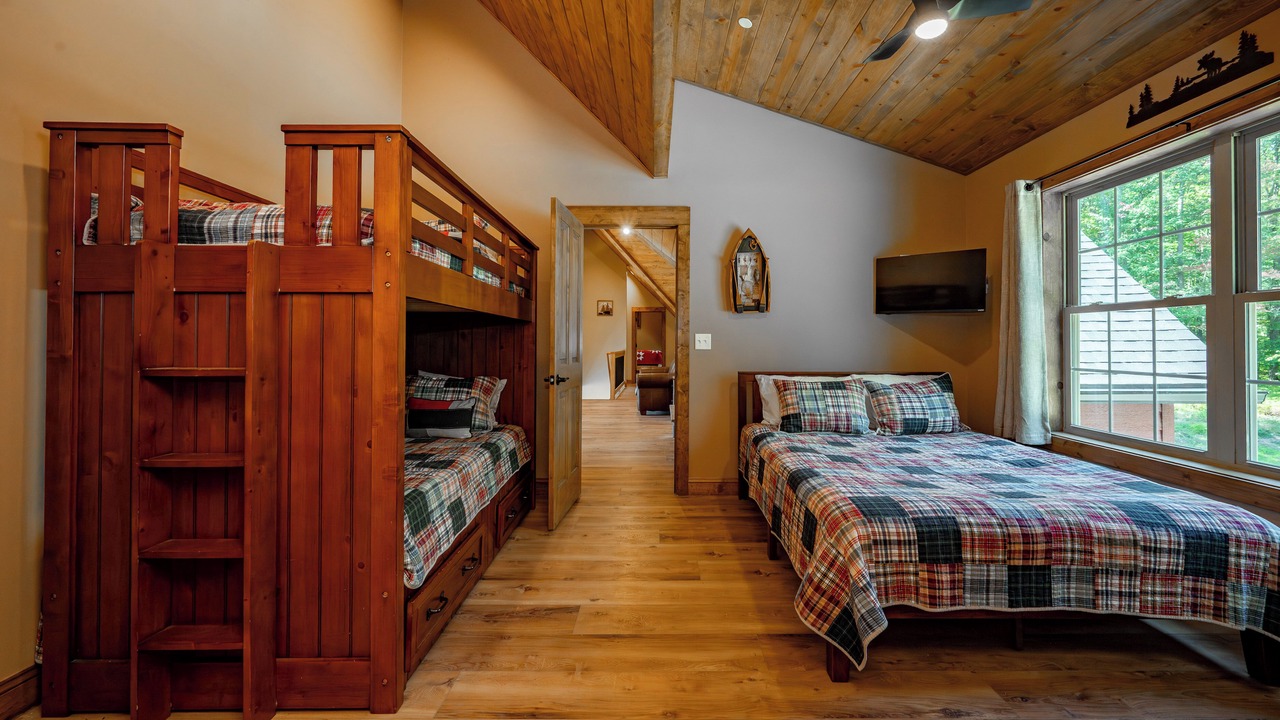 Photo of Bedroom in Friendsville