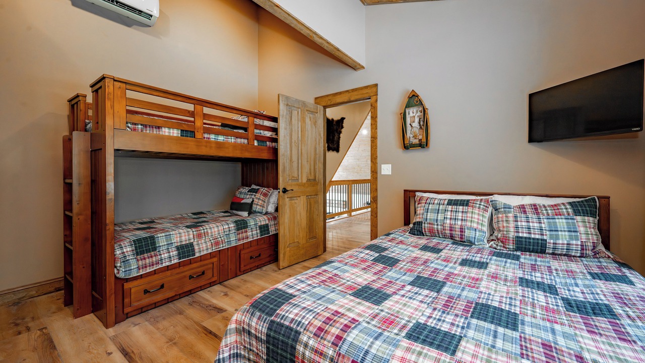 Photo of Bedroom in Friendsville