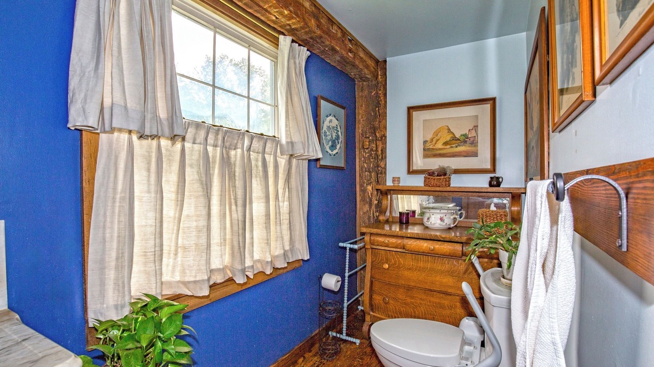 Photo of Bathroom in Williamstown