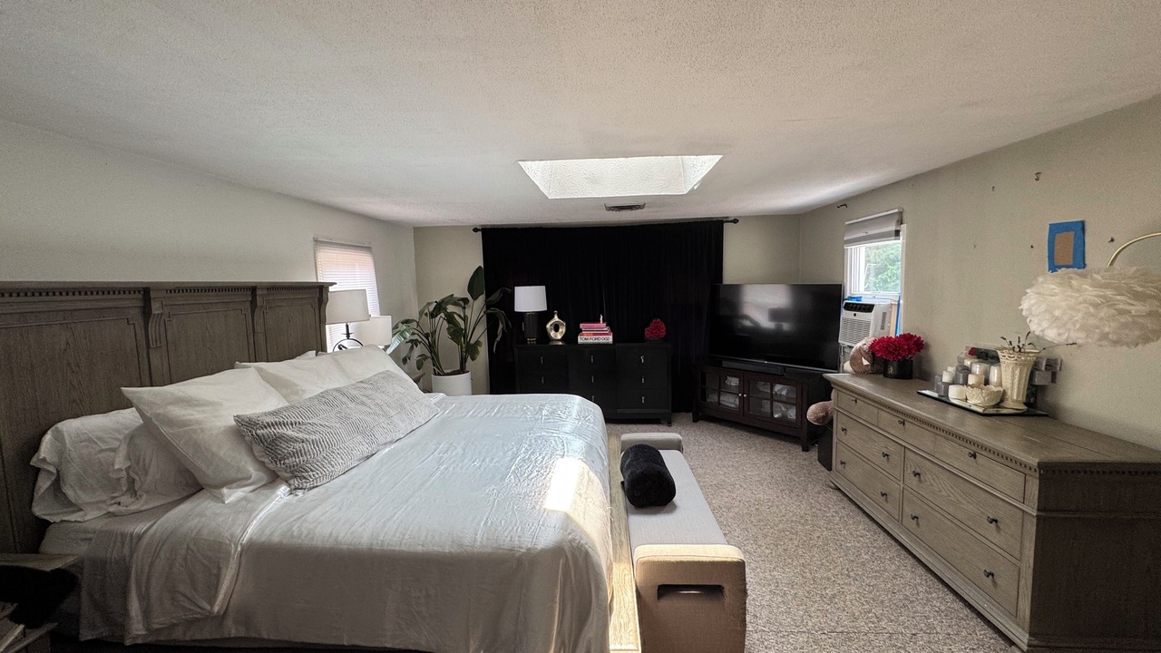Photo of Bedroom in West Hills