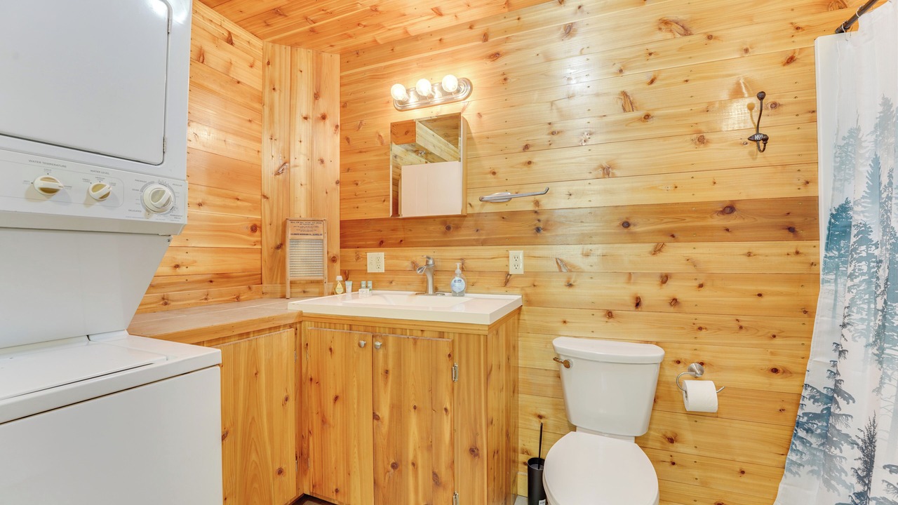 Photo of Bathroom in Dexter