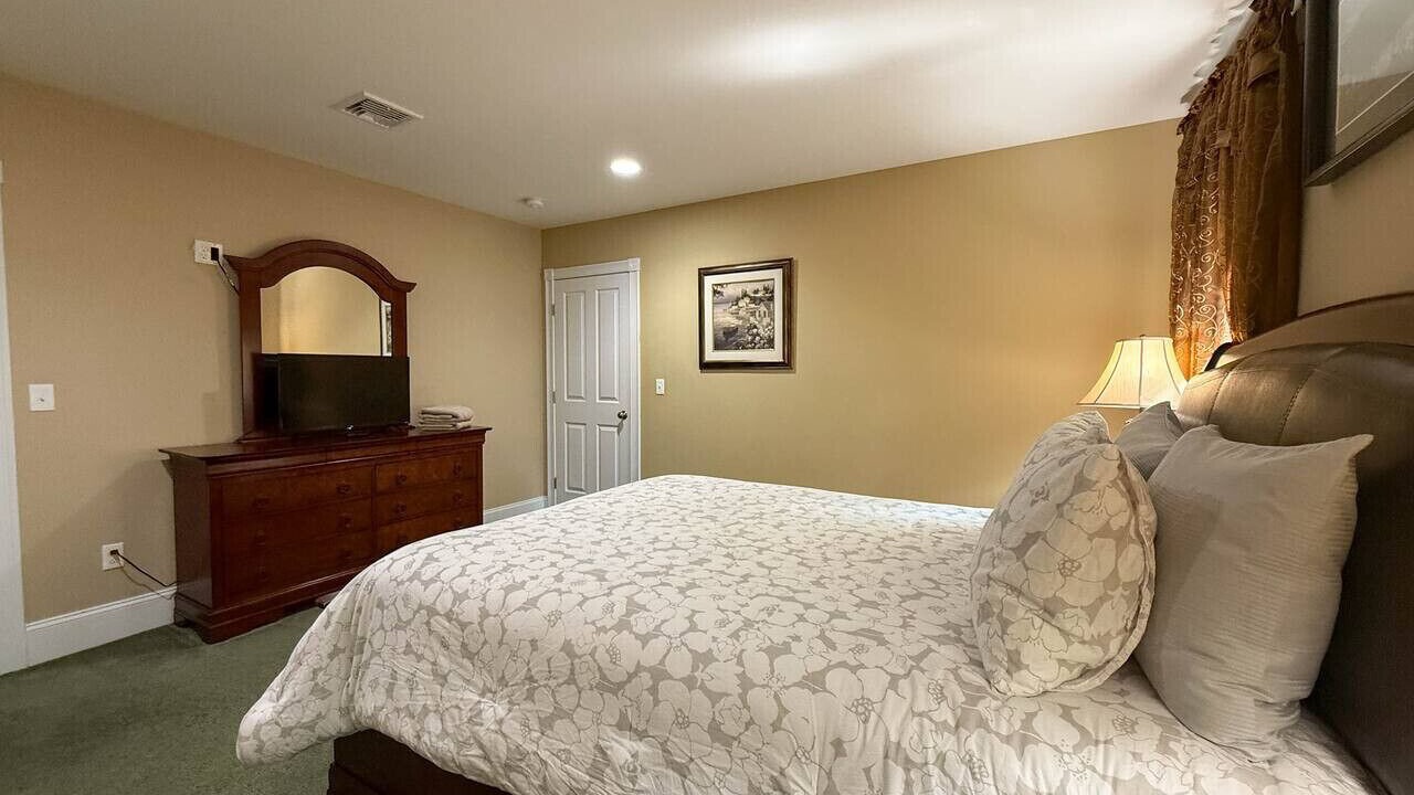 Photo of Bedroom in North Conway