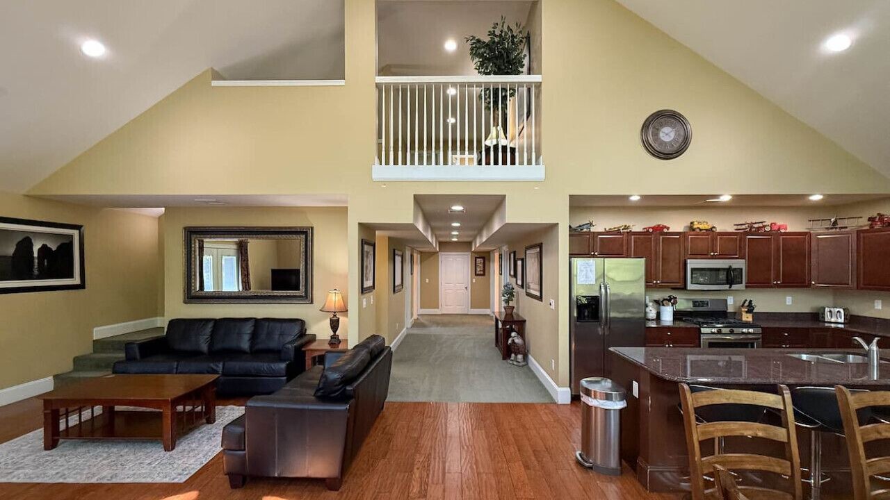 Photo of Livingroom in North Conway