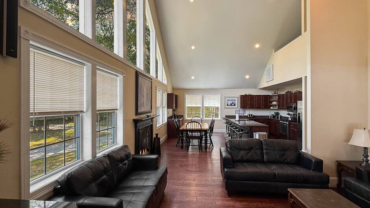 Photo of Livingroom in North Conway