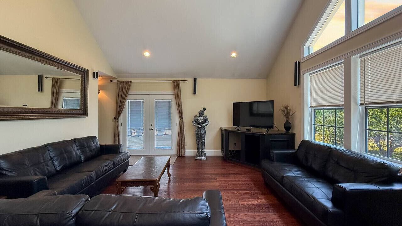 Photo of Livingroom in North Conway