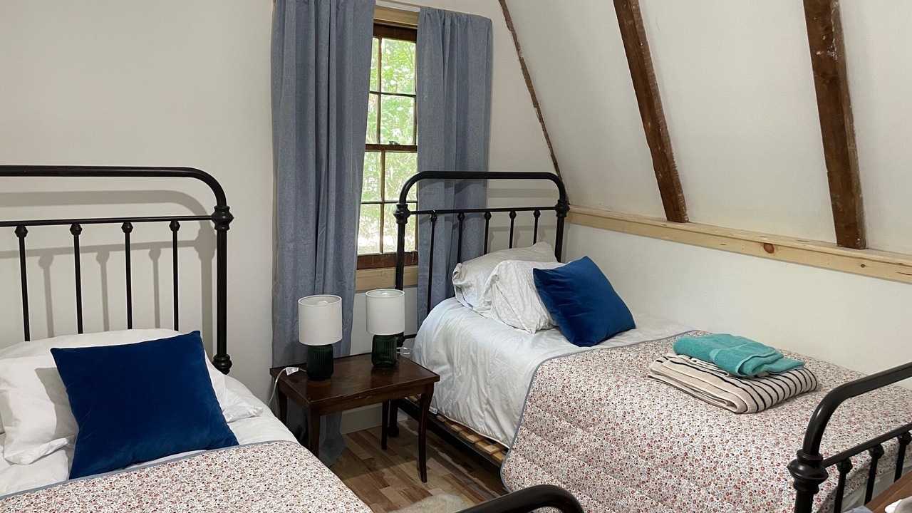 Photo of Bedroom in West Stockbridge
