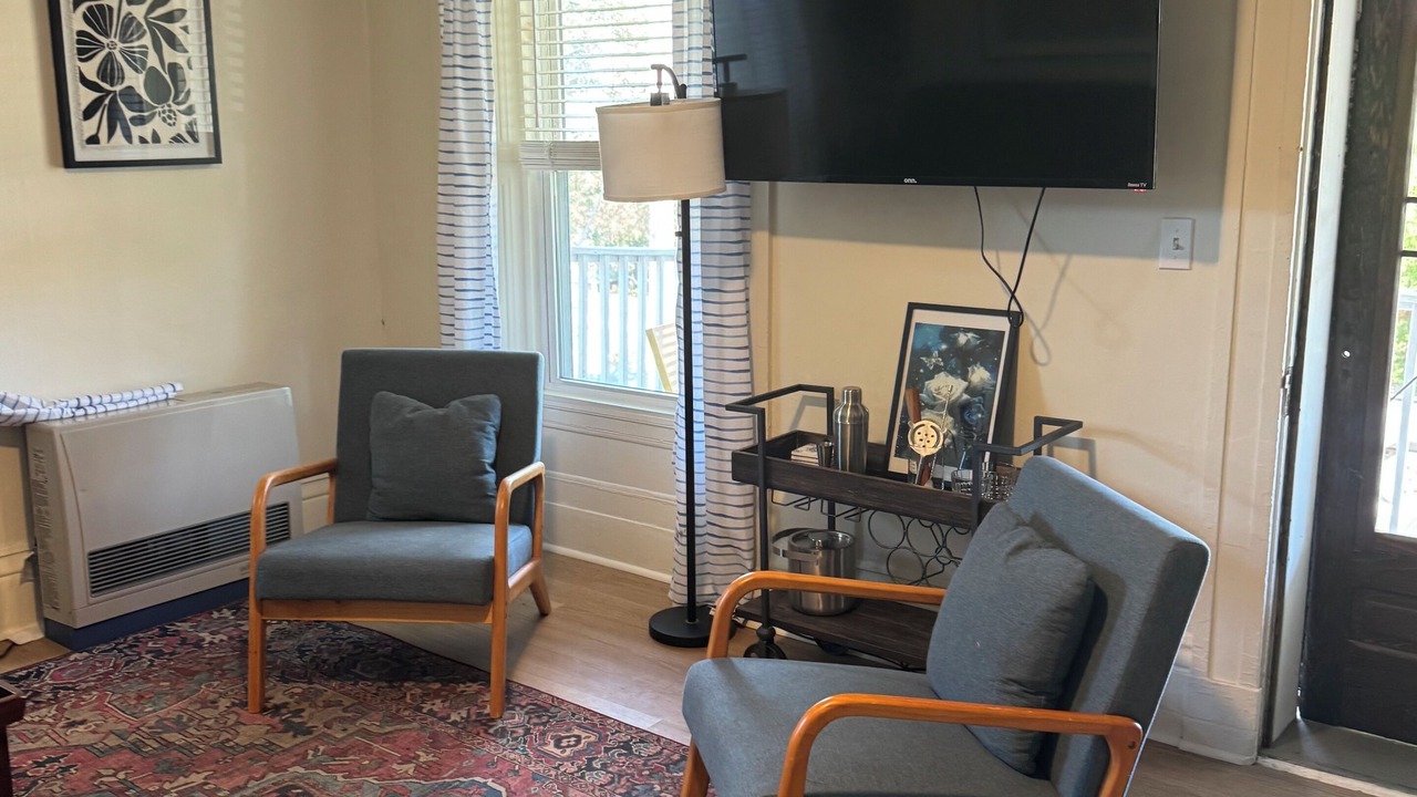 Photo of Livingroom in Old North End