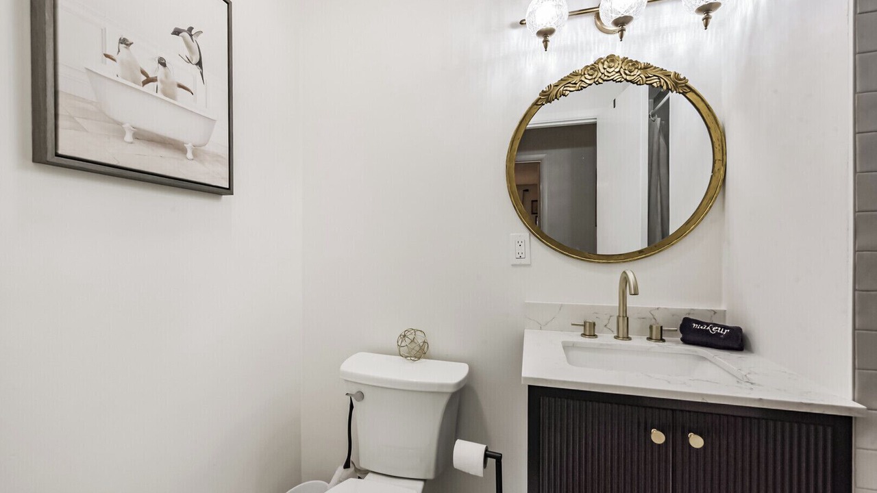 Photo of Bathroom in Alvin