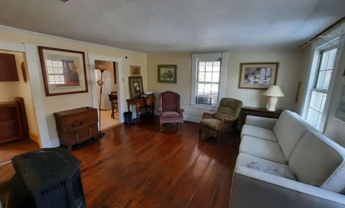Photo of Livingroom in Sharon