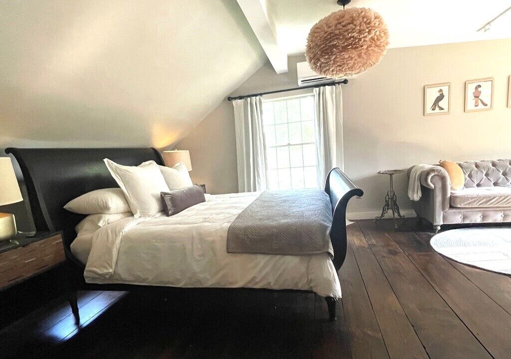 Photo of Bedroom in Clinton Corners
