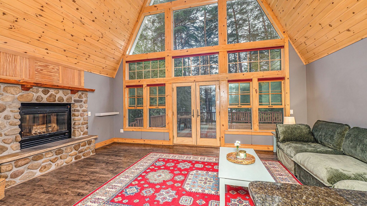 Photo of Livingroom in Owls Head