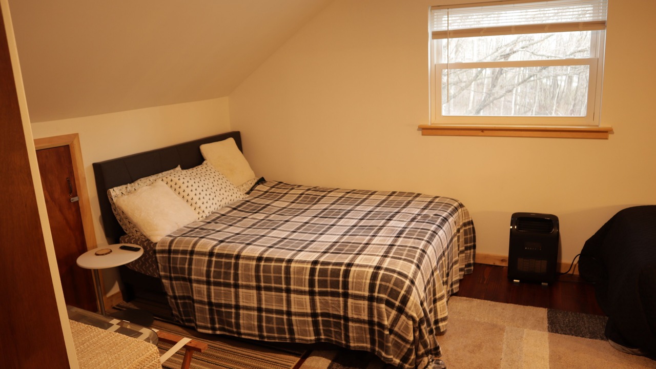 Photo of Bedroom in Port Allegany