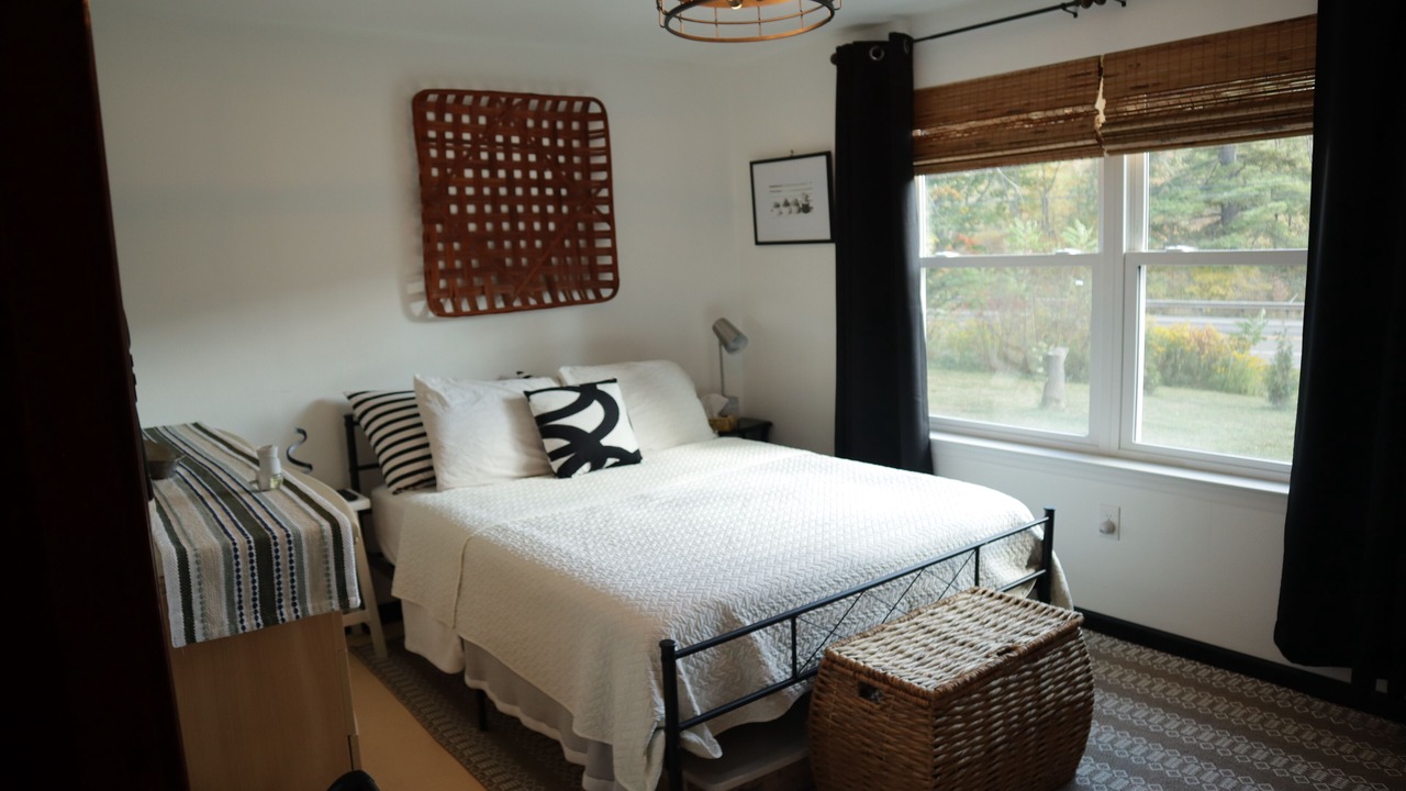 Photo of Bedroom in Port Allegany