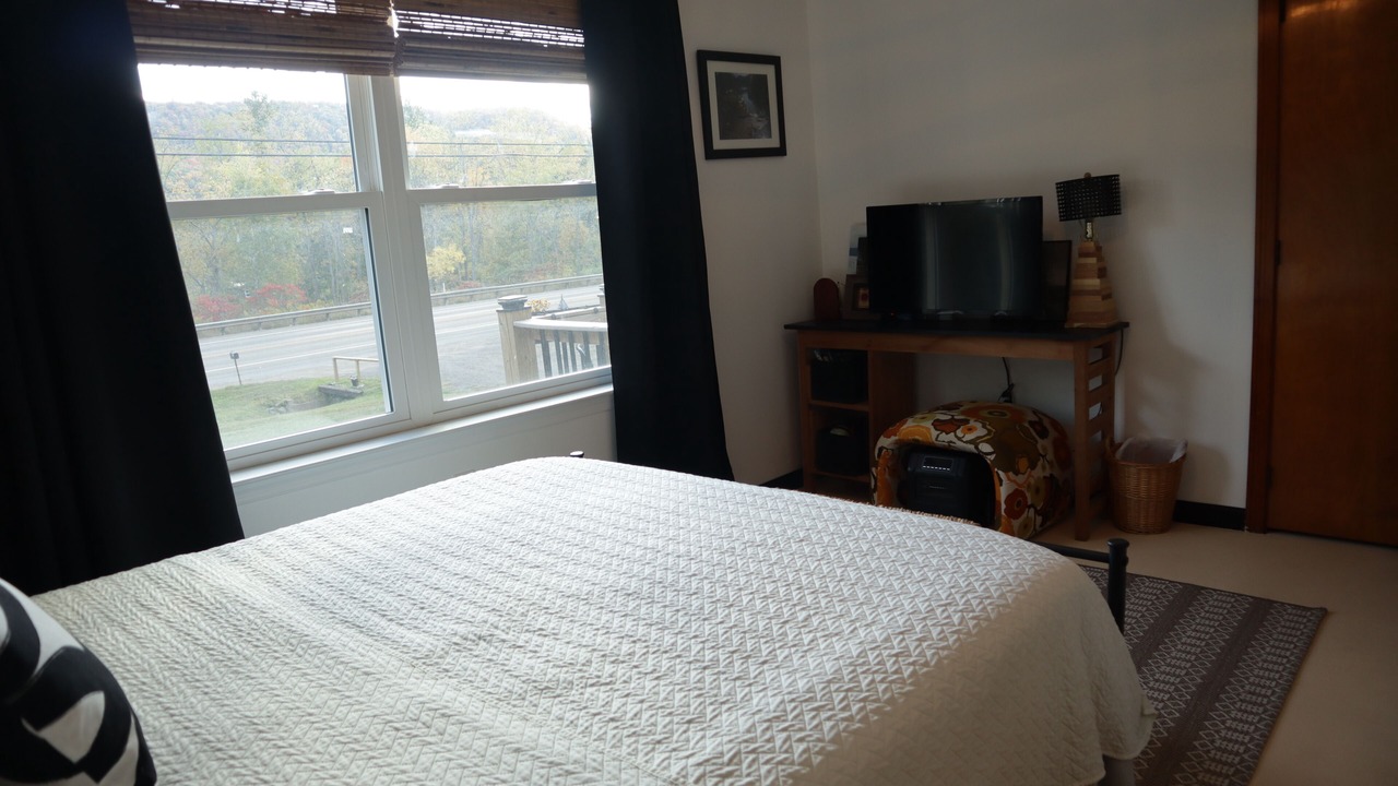 Photo of Bedroom in Port Allegany